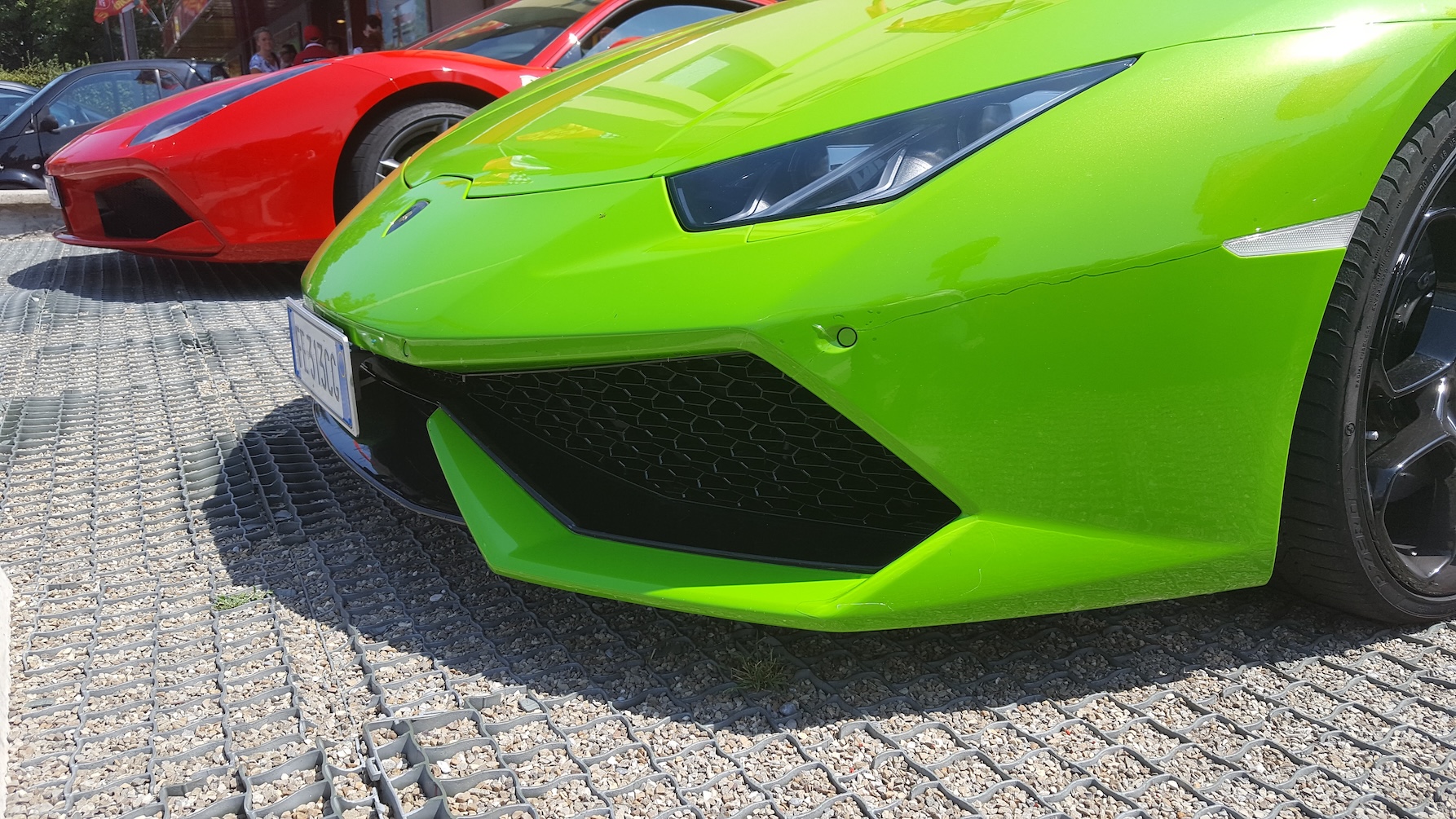 Lamborghini_driving_tour_service_from_Florence