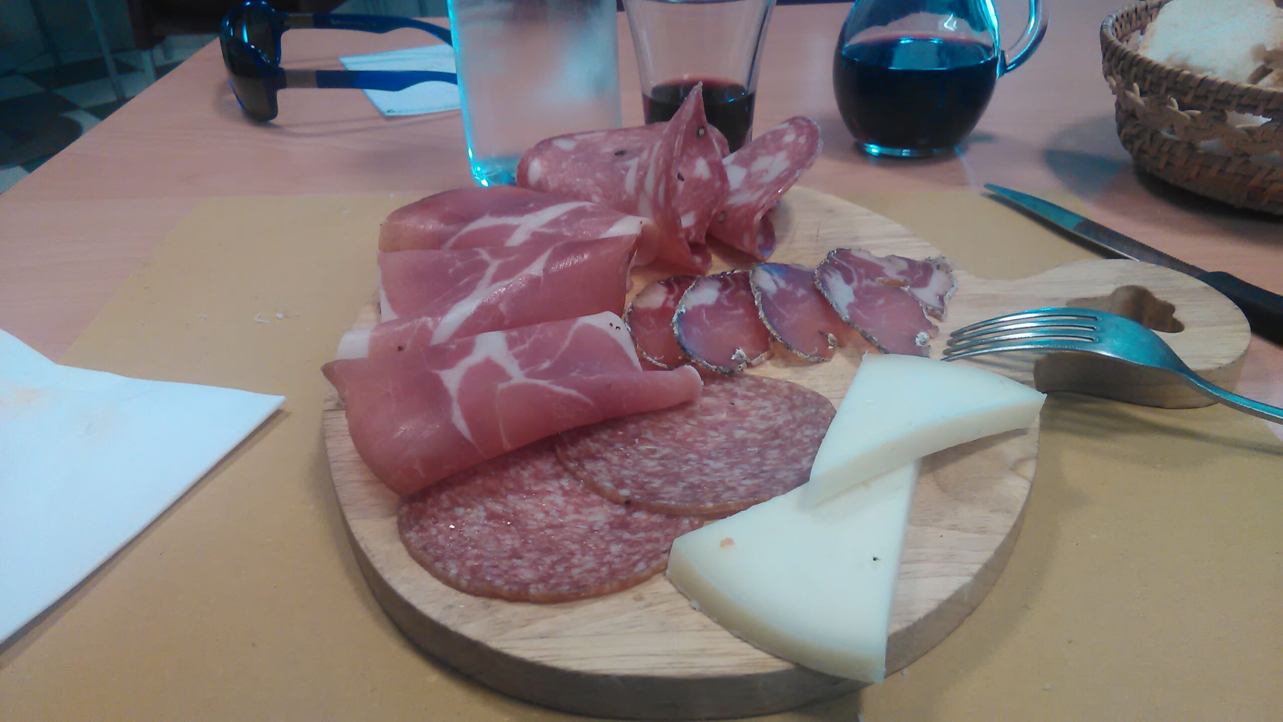 Tuscany_wine_tasting_luxury_from_Florence_antipasti
